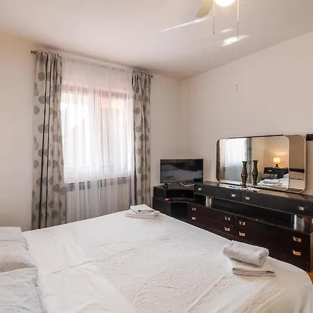 Fuer 4 Personen Ca 85 Qm In Banjole, Istrien Istrische Riviera Apartment Banjole