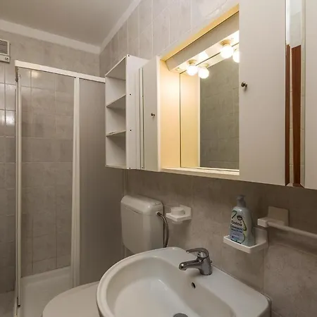 Fuer 4 Personen Ca 85 Qm In Banjole, Istrien Istrische Riviera Apartment Banjole